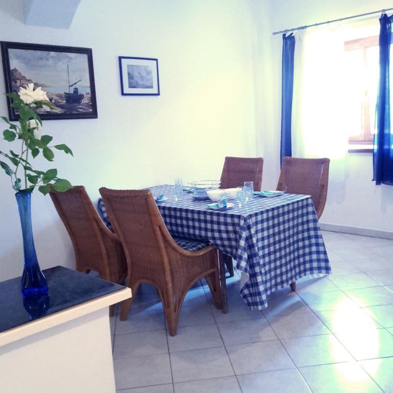 Gracia Apartments Funtana Bagian luar foto