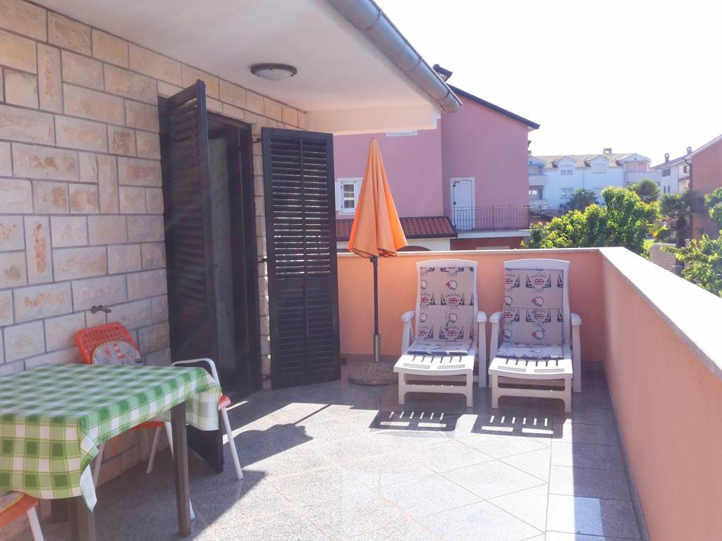 Gracia Apartments Funtana Bagian luar foto