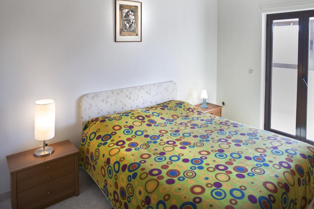 Gracia Apartments Funtana Bagian luar foto