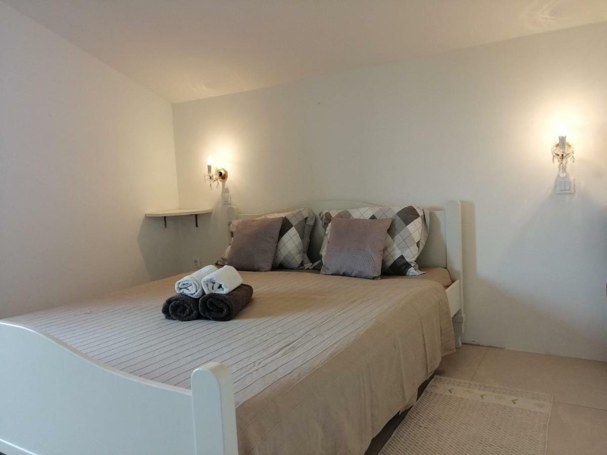 Gracia Apartments Funtana Bagian luar foto